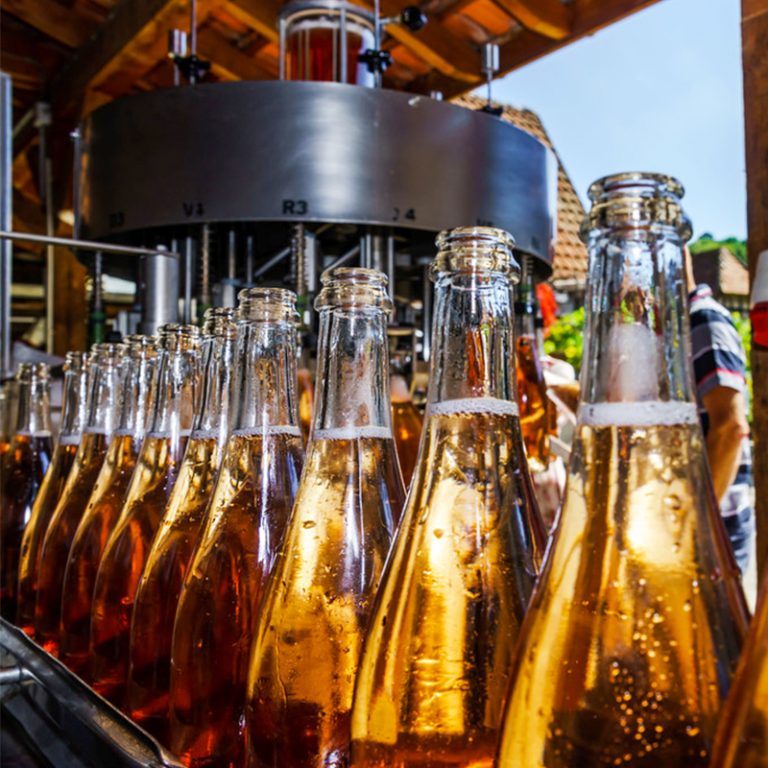 filling machine for liquid
