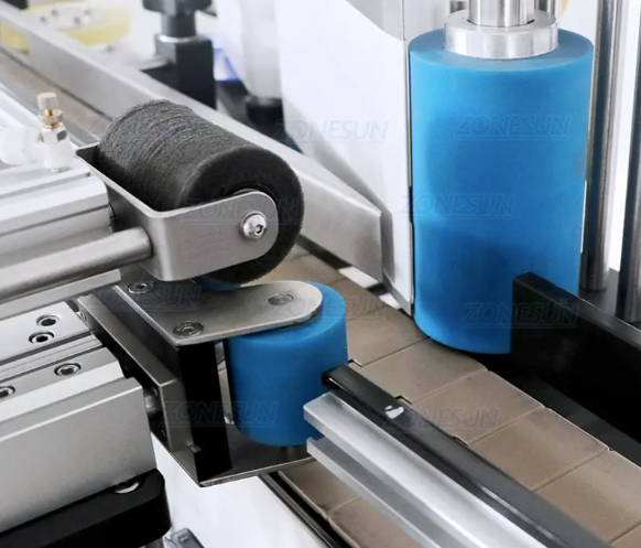 Máquina etiquetadora automática de tarros
